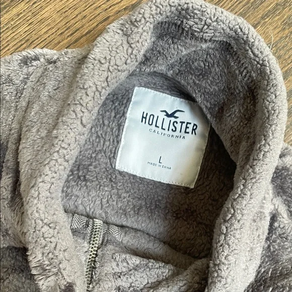 Hollister Soft Gray Teddy Jacket - Picture 2 of 3